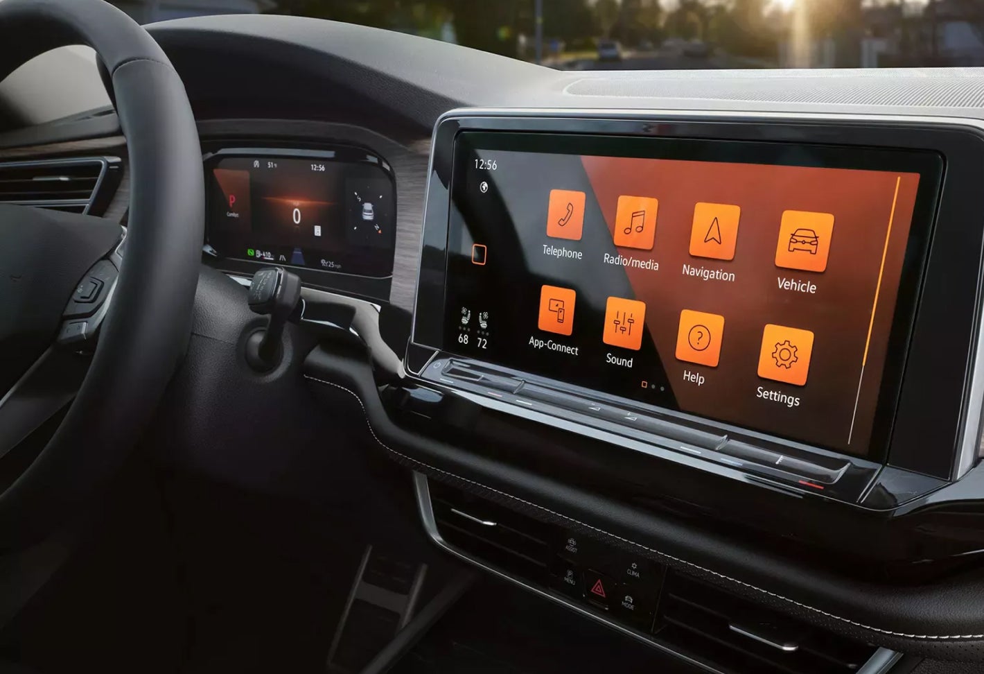 VW Atlas vs. Toyota Highlander Infotainment